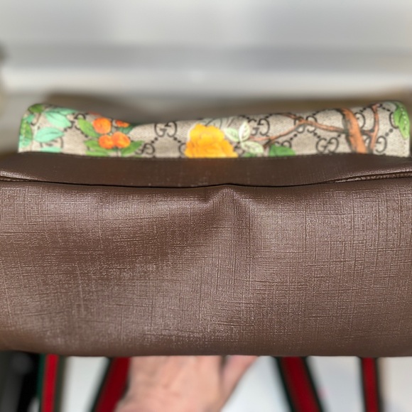 Gucci Tian GG Supreme Backpack
Monogram GG Floral Pattern Beige/Ebony/Multicolor - Picture 13 of 13